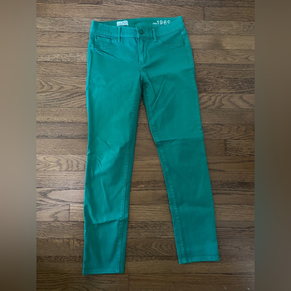 GAP 1969 Women’s Green Legging Jean in Size 25/0r